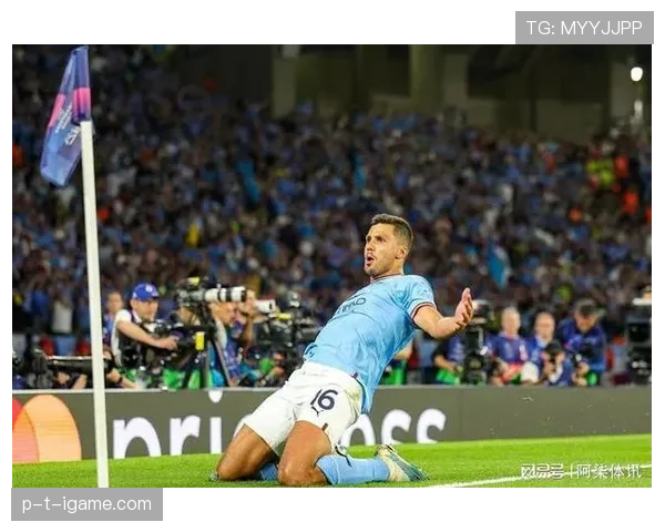 Rodri巧破前场紧逼，持续强化曼城中场控场能力